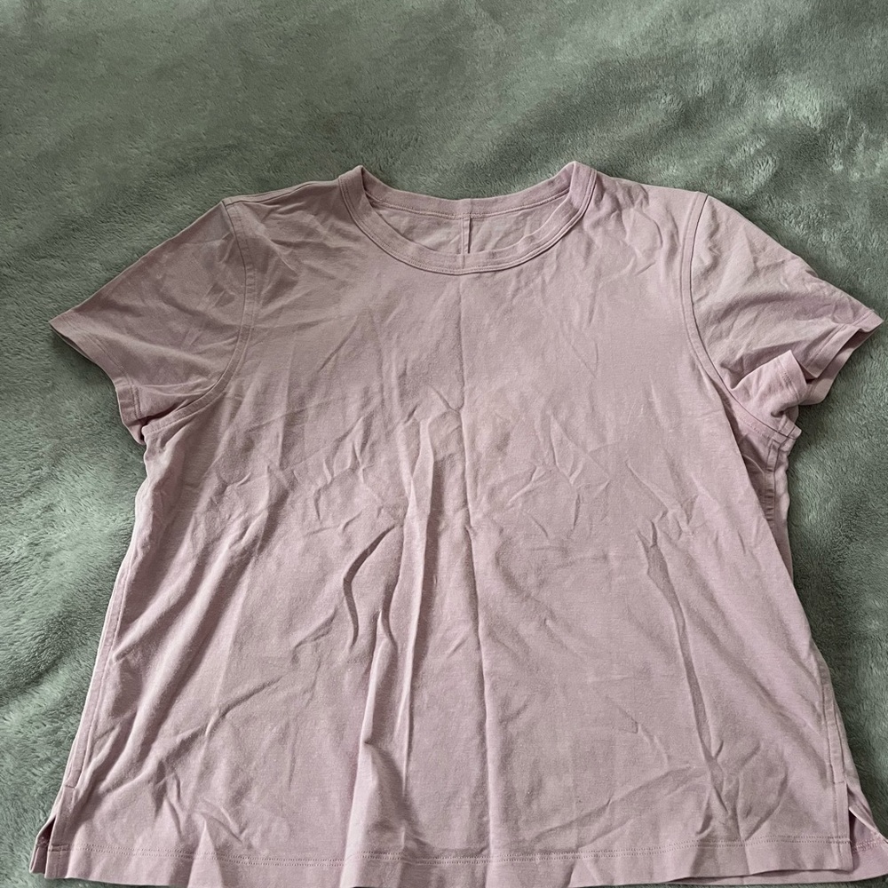 Lululemon lavender T-shirt